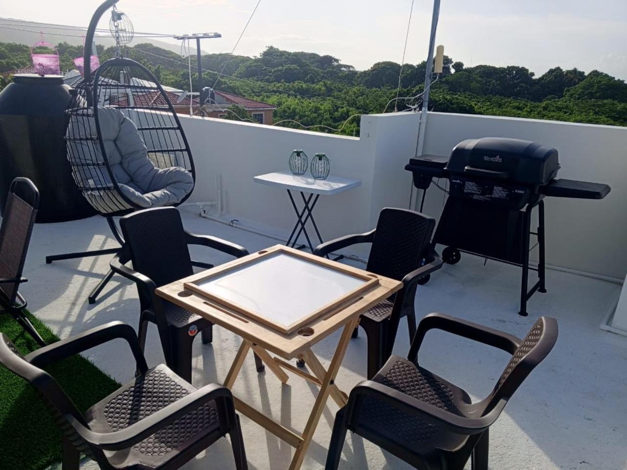 Casita Linda Larimar - 2Br Apartment With Rooftop, Bay Views, Fast Wifi, Near Beach In Barahona Exterior foto